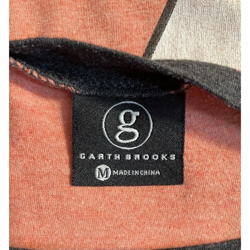 Garth Brooks World Tour Baseball Style Tshirt Women’s Size M - Picture 4 of 6